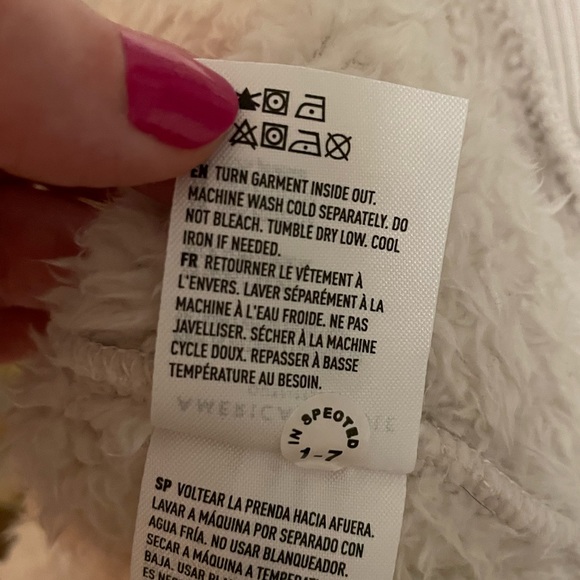 American Eagle Sherpa Sweatshirt - Picture 4 of 4